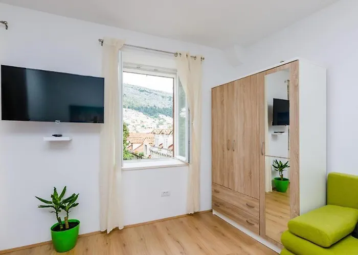 St Mary - アパート *