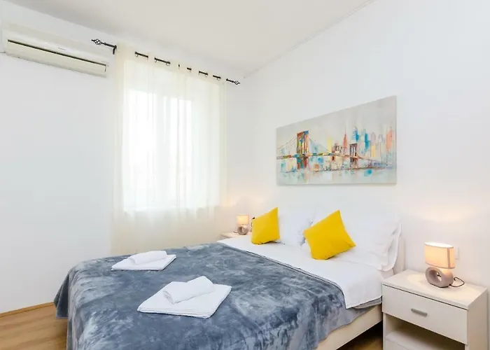 St Mary - دوبروفينك